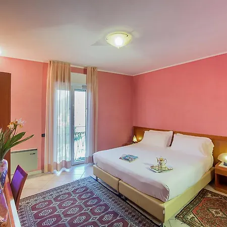 Otel San Gerolamo 3*
